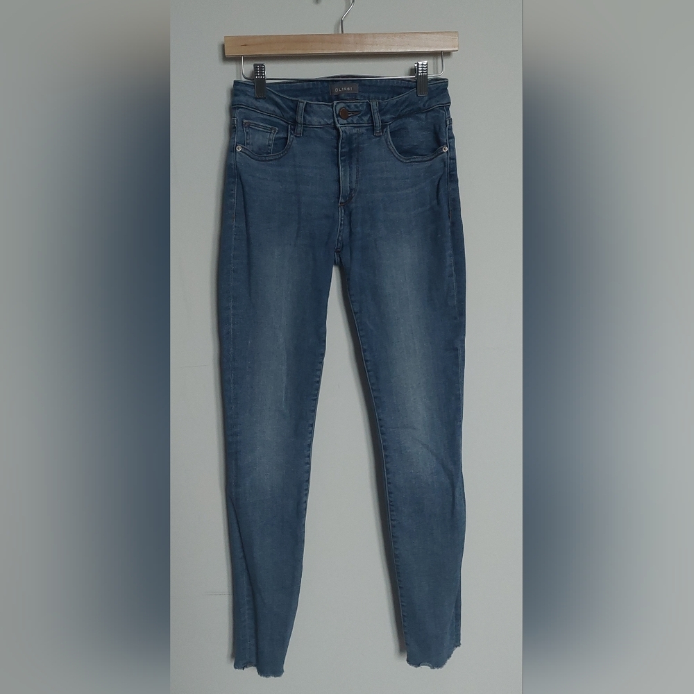 DL1961 Medium Blue Skinny Jeans Size 26